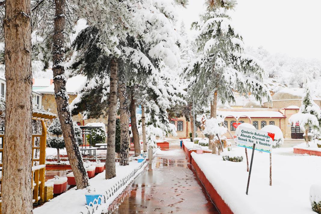 Konya Ilgın’a 30 santim kar yağdı, tüm ilçe aynı yorumu yaptı 3